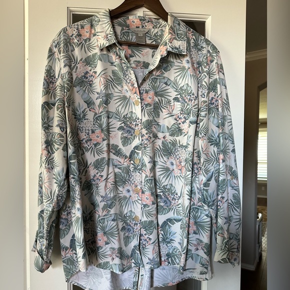 Multiples top. - Picture 1 of 2